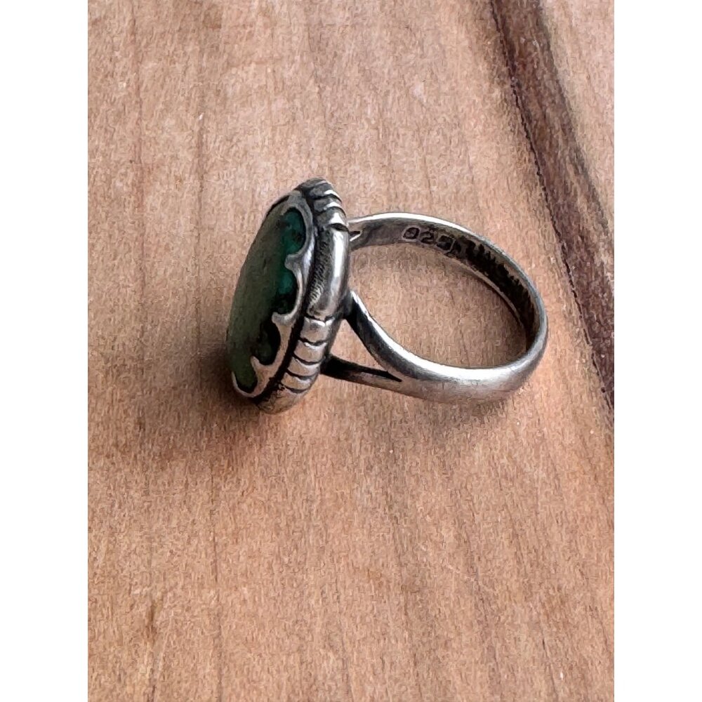 Sterling Silver Ring With Green Oval Turquoise Stone Size 7 - Picture 5 of 13